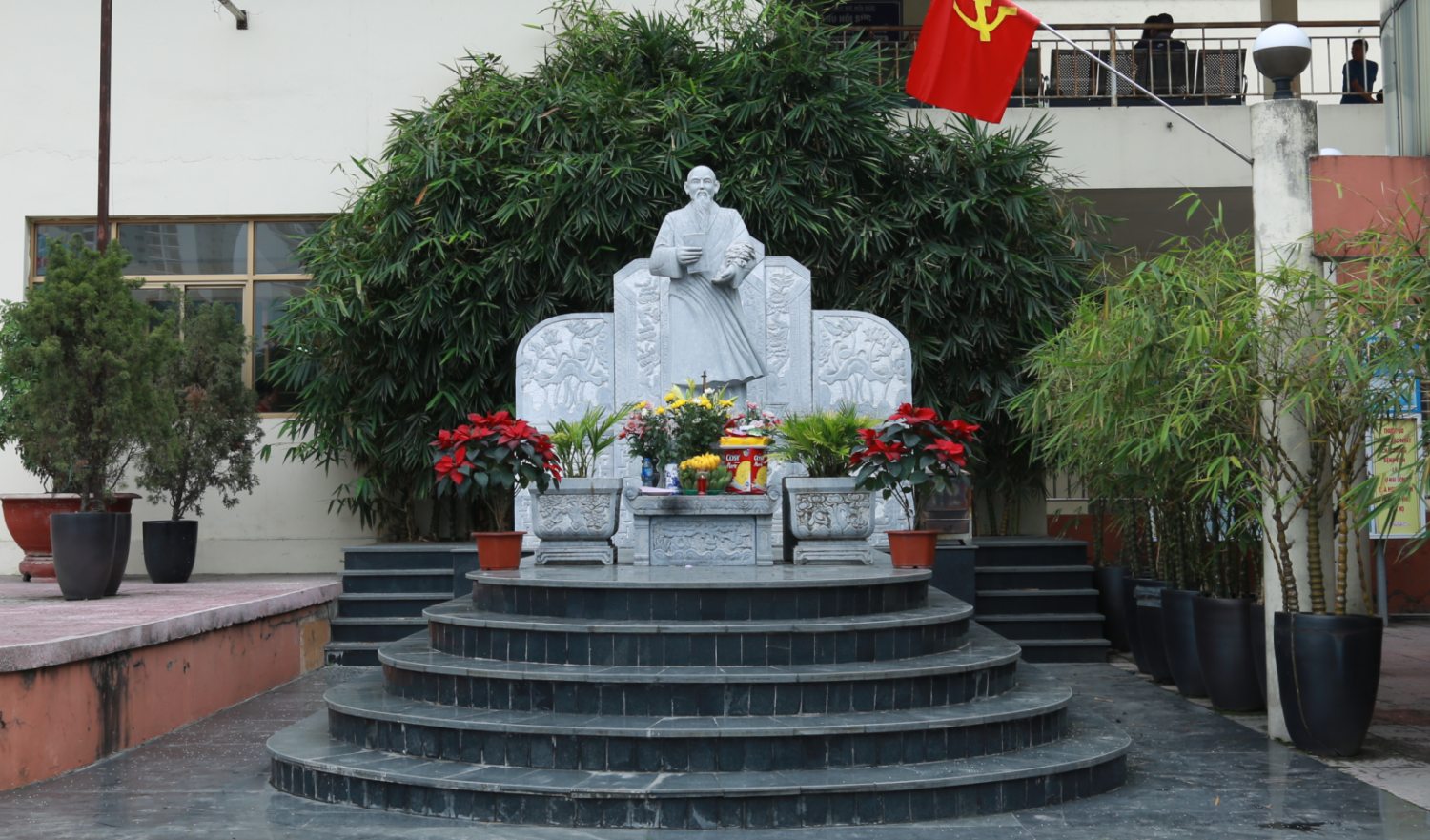 Đại Danh y Hải Thượng Lãn Ông - Lê Hữu Trác