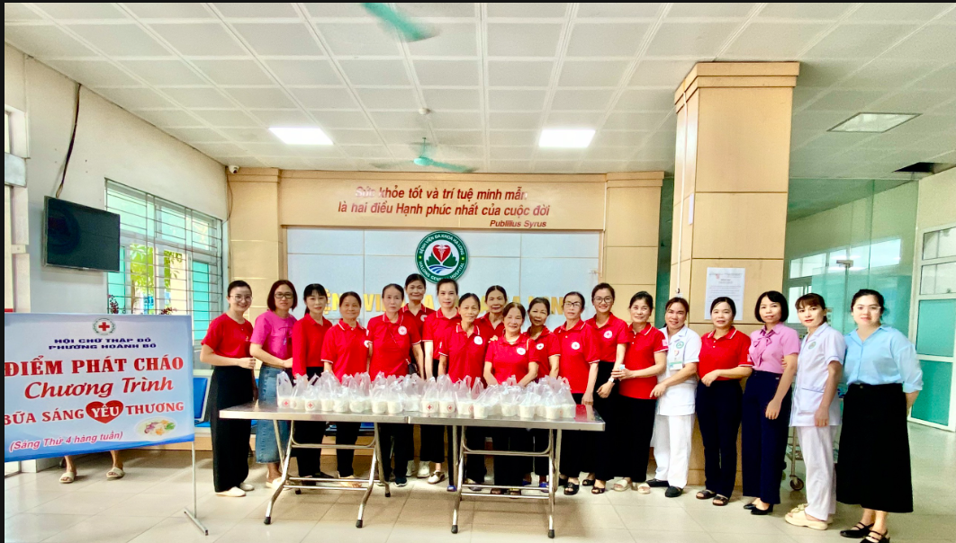 CHƯƠNG TRÌNH “BỮA SÁNG YÊU THƯƠNG - ẤM LÒNG NGƯỜI BỆNH” TẠI BỆNH VIỆN ĐA KHOA HẠ LONG THÁNG 5/2024
